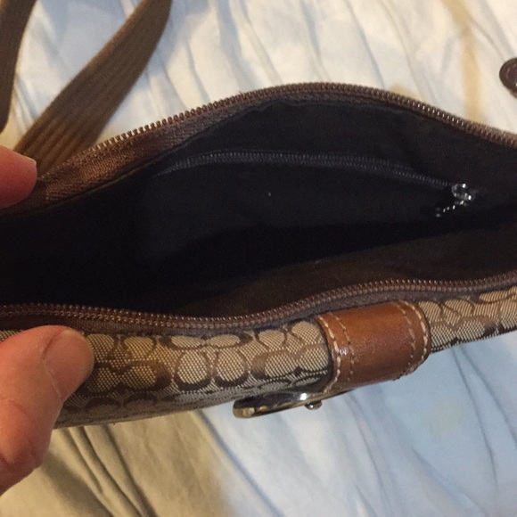 Coach crossbody purse - Picture 4 of 4